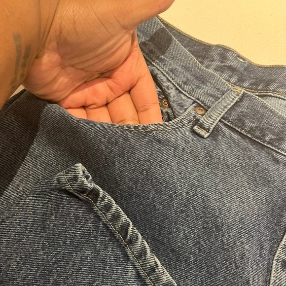 Wrangler Jeans Men 38x30 Relaxed Fit Straight Leg Med Wash Denim Pants Adult - Picture 3 of 9